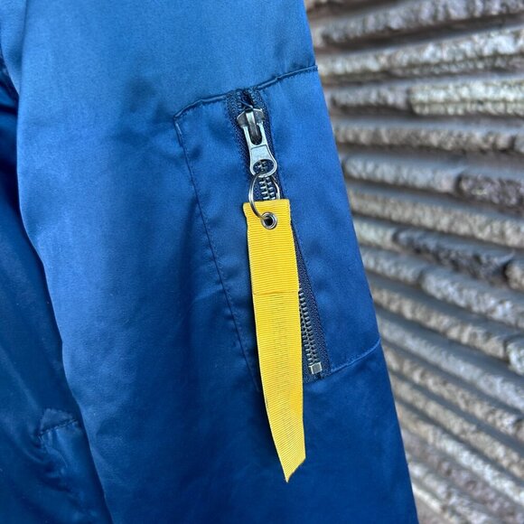 Blizzard Licensed Overwatch Full-Zip Winston Space Bomber Jacket Size Medium - Picture 10 of 11